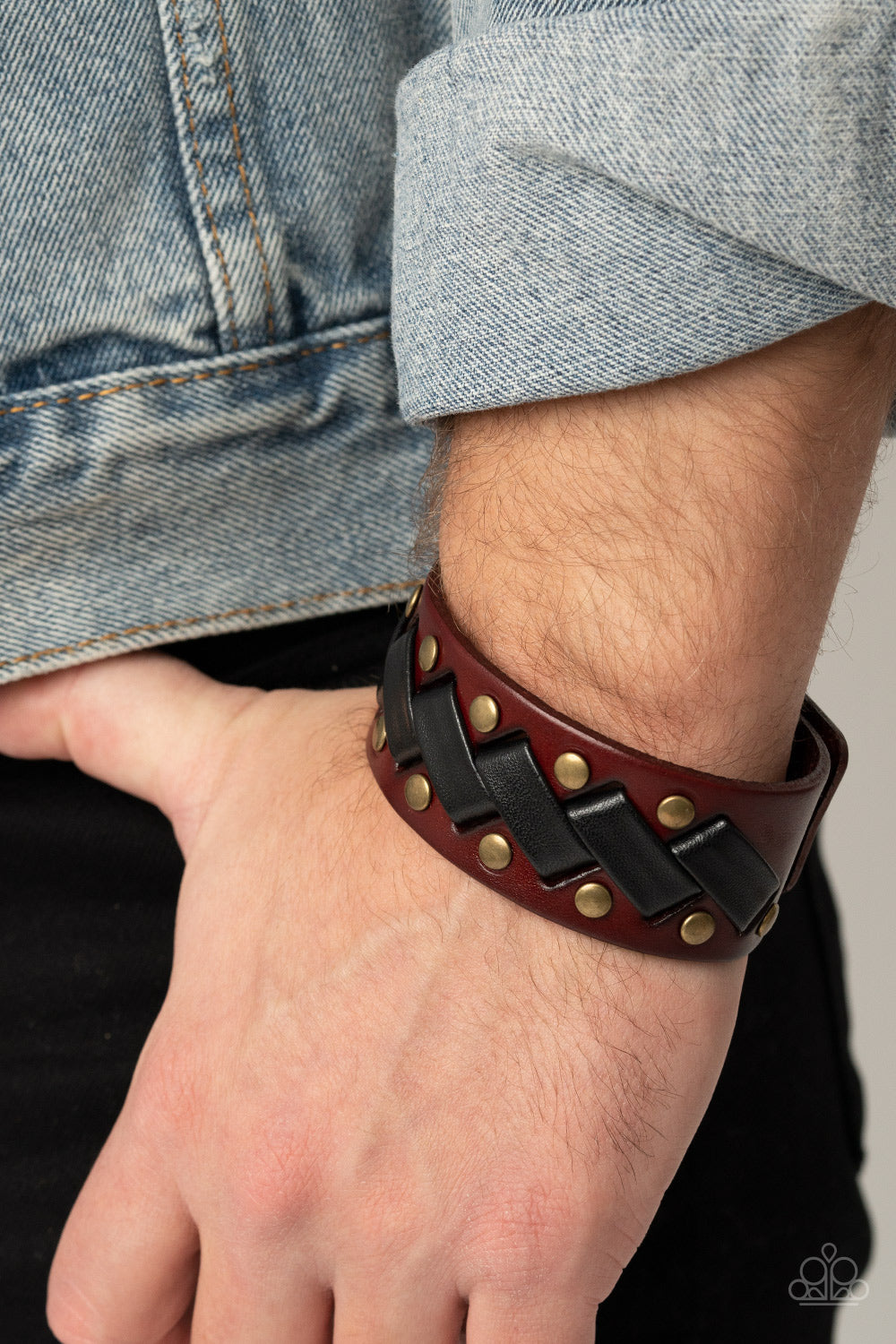 five-dollar-jewelry-laces-loaded-brass-bracelet-paparazzi-accessories
