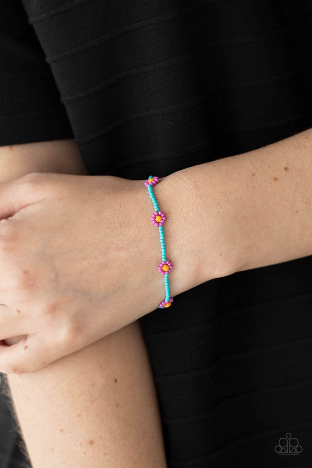 five-dollar-jewelry-camp-flower-power-purple-bracelet-paparazzi-accessories