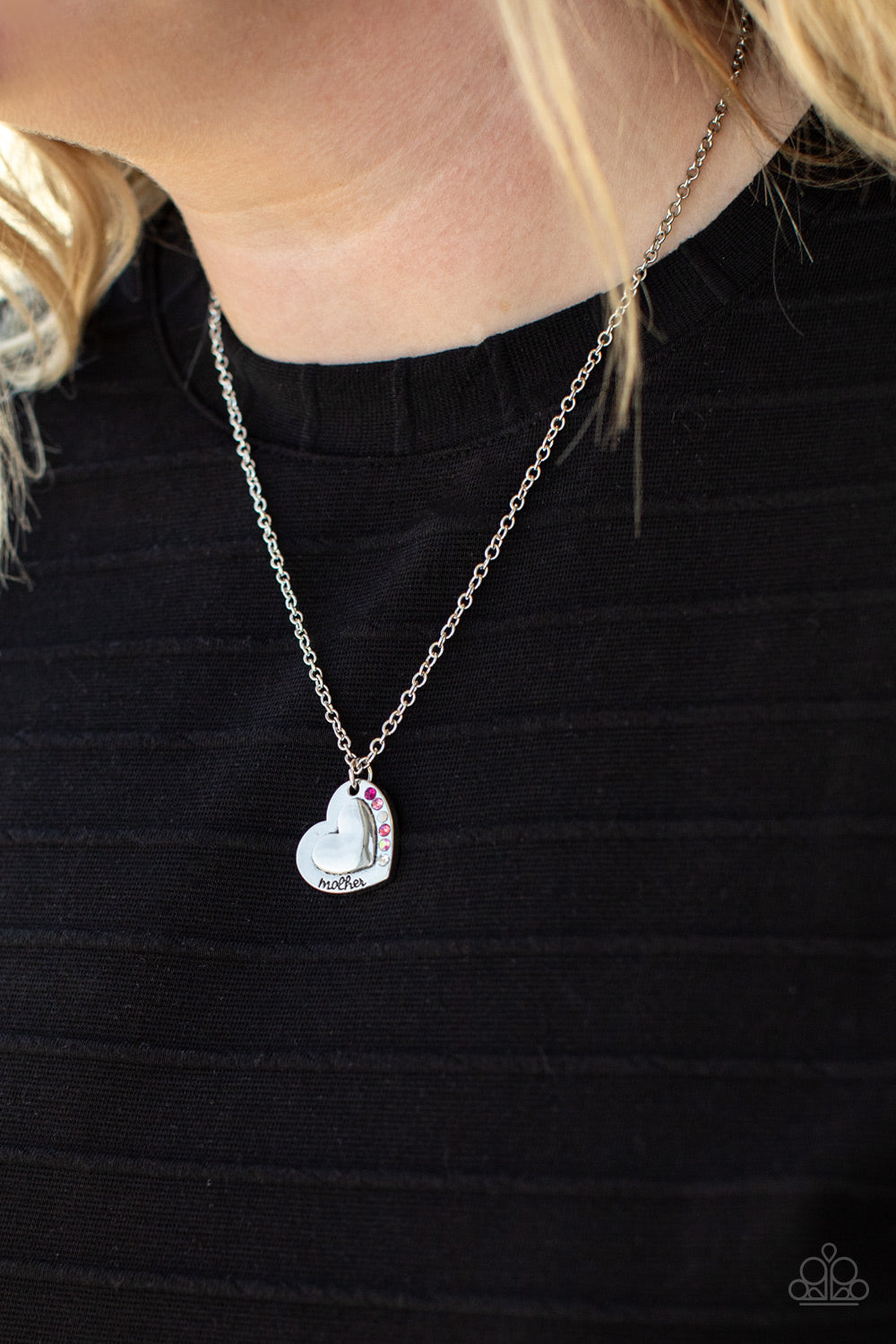 five-dollar-jewelry-happily-heartwarming-pink-necklace-paparazzi-accessories
