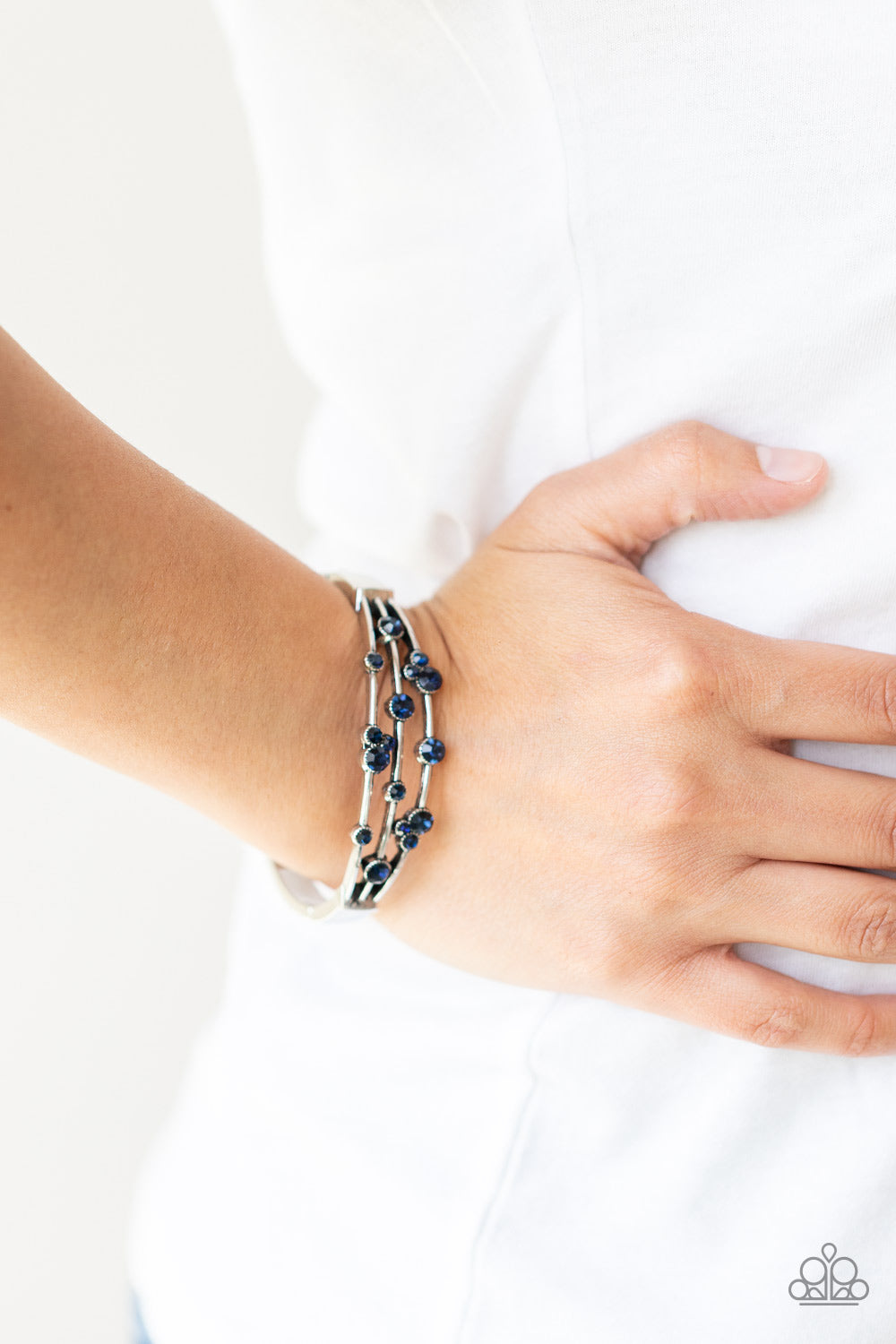 five-dollar-jewelry-cosmic-candescence-blue-bracelet-paparazzi-accessories