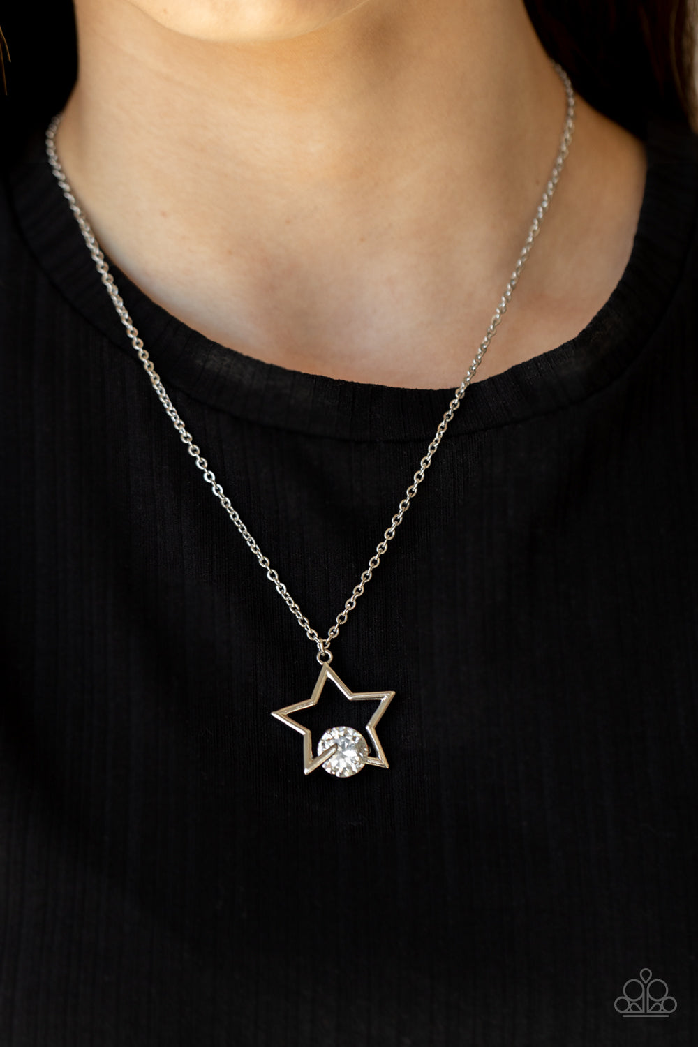 five-dollar-jewelry-starry-fireworks-white-necklace-paparazzi-accessories