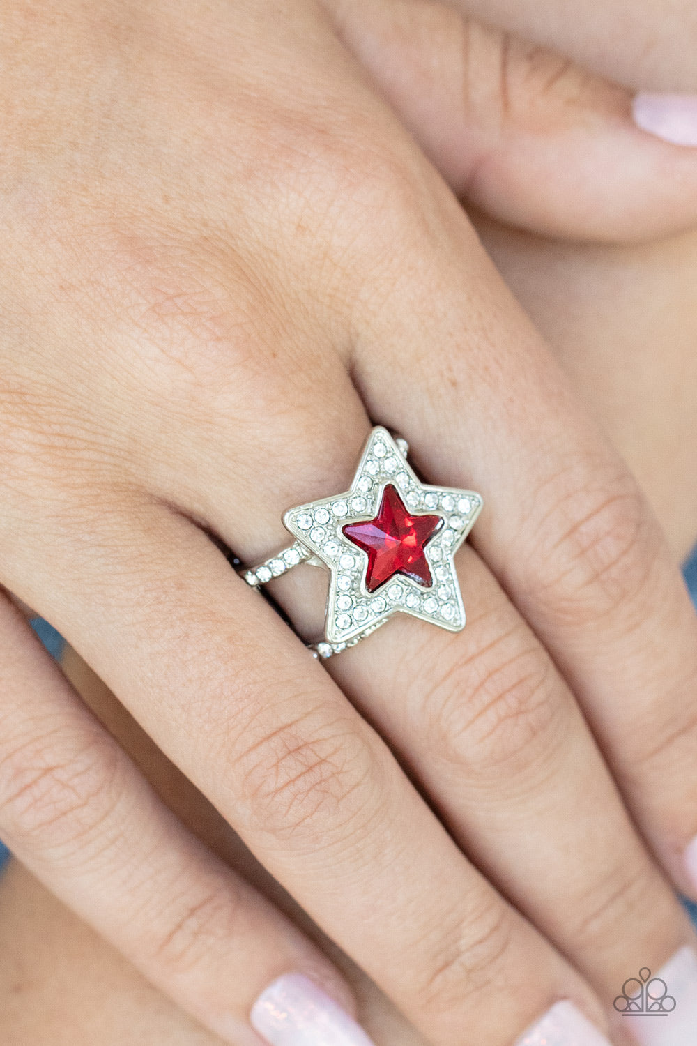 five-dollar-jewelry-one-nation-under-sparkle-red-paparazzi-accessories