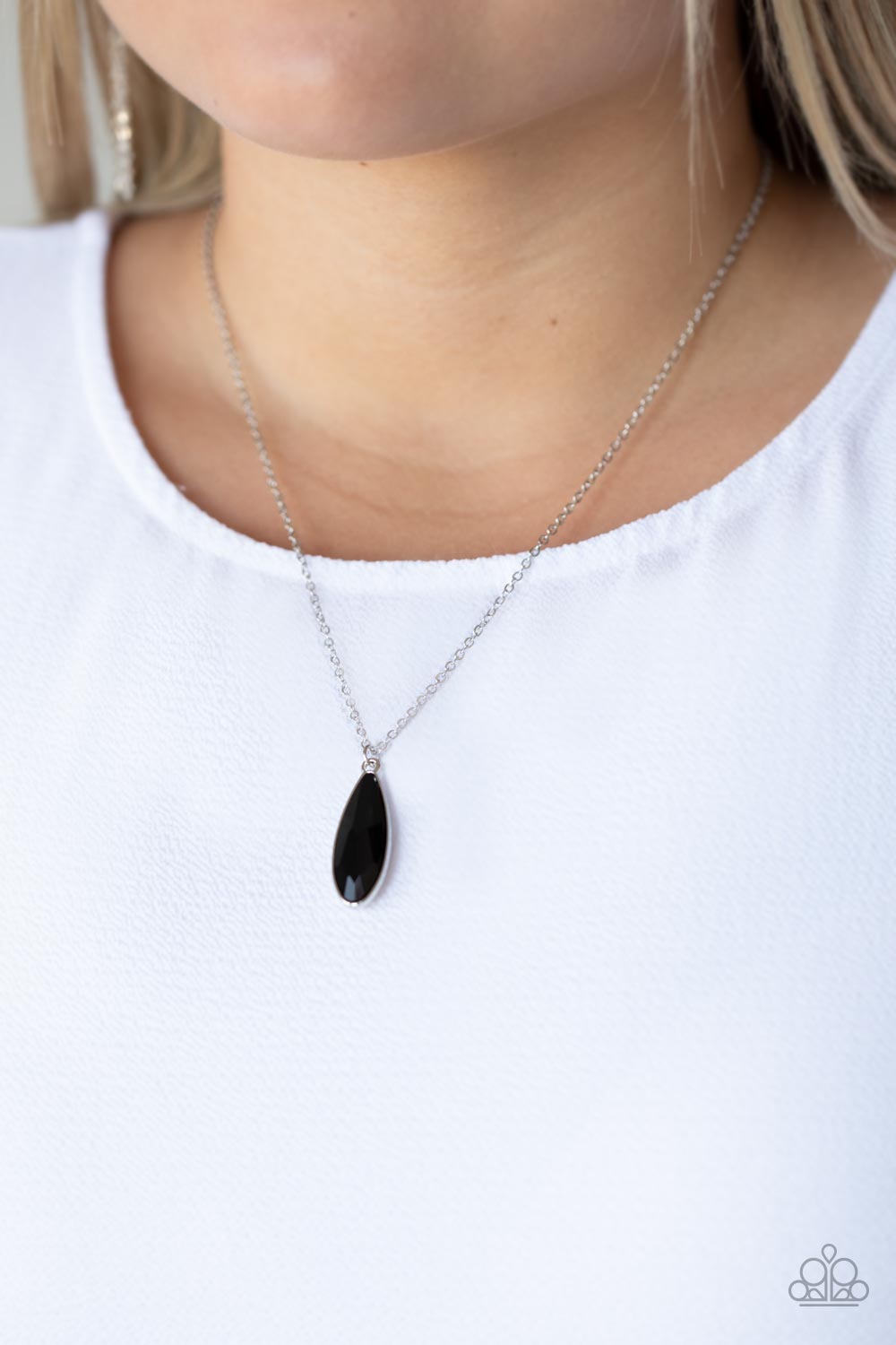 five-dollar-jewelry-prismatically-polished-black-necklace-paparazzi-accessories
