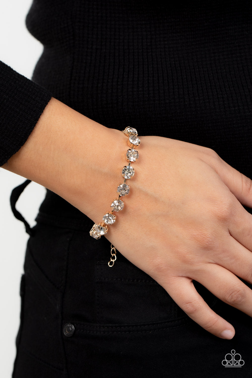 five-dollar-jewelry-a-lister-afterglow-gold-paparazzi-accessories