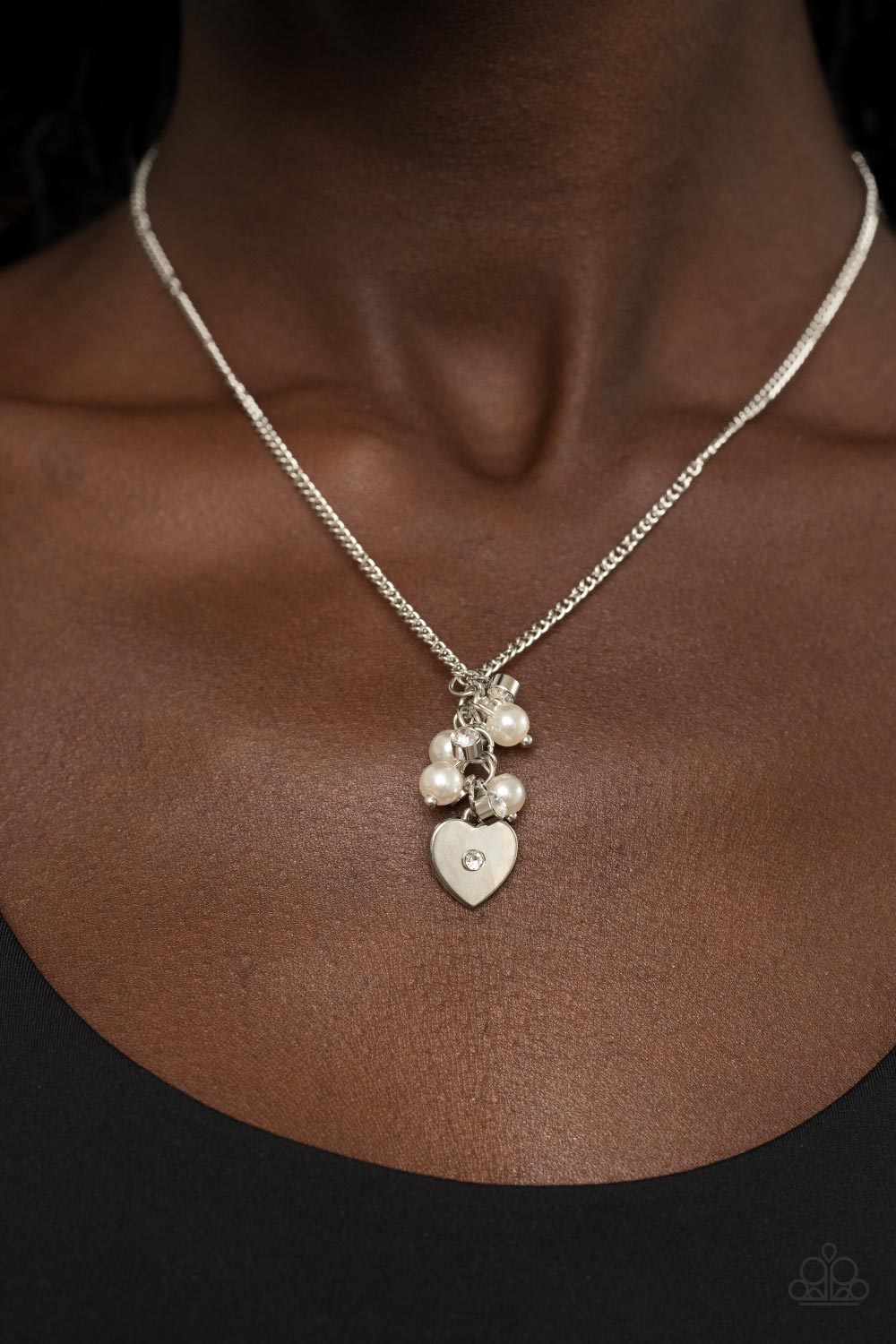 five-dollar-jewelry-pop-it-and-locket-white-necklace-paparazzi-accessories