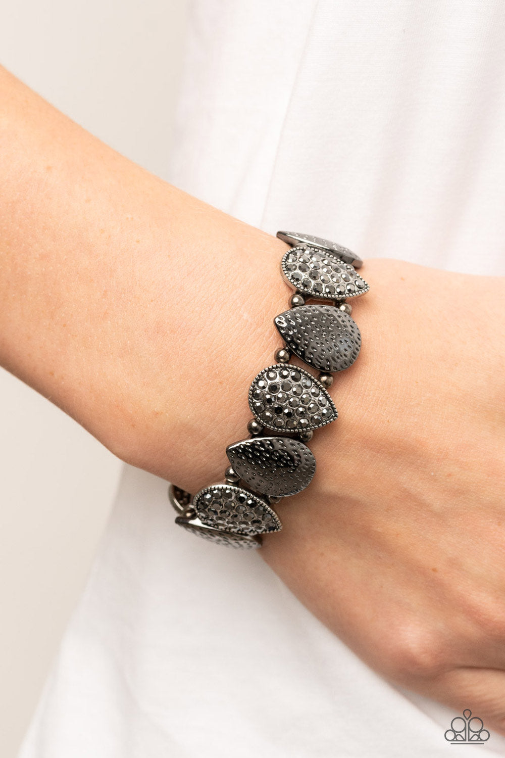 five-dollar-jewelry-playing-favorites-multi-bracelet-paparazzi-accessories