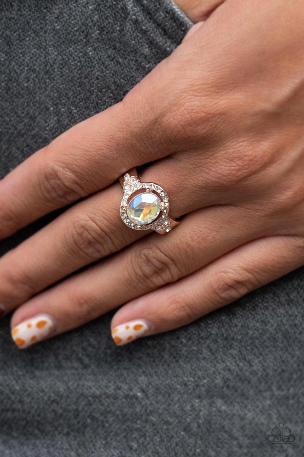 five-dollar-jewelry-dazzling-i-dos-rose-gold-paparazzi-accessories