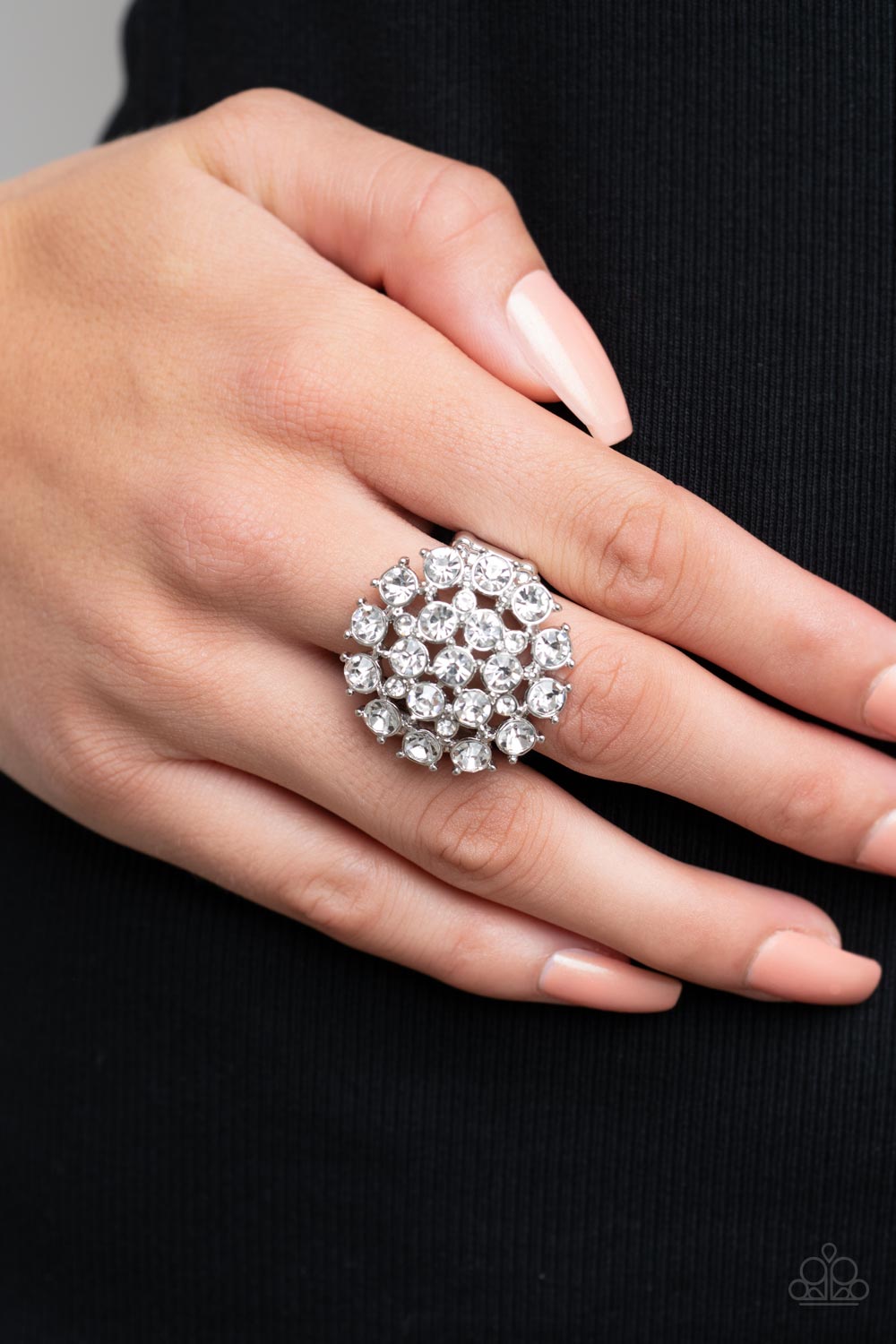 five-dollar-jewelry-selfie-confidence-white-paparazzi-accessories