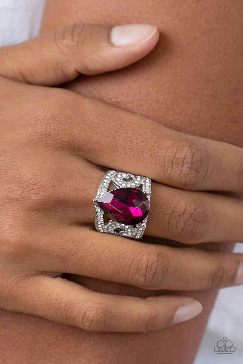 five-dollar-jewelry-kinda-a-big-deal-pink-ring-paparazzi-accessories