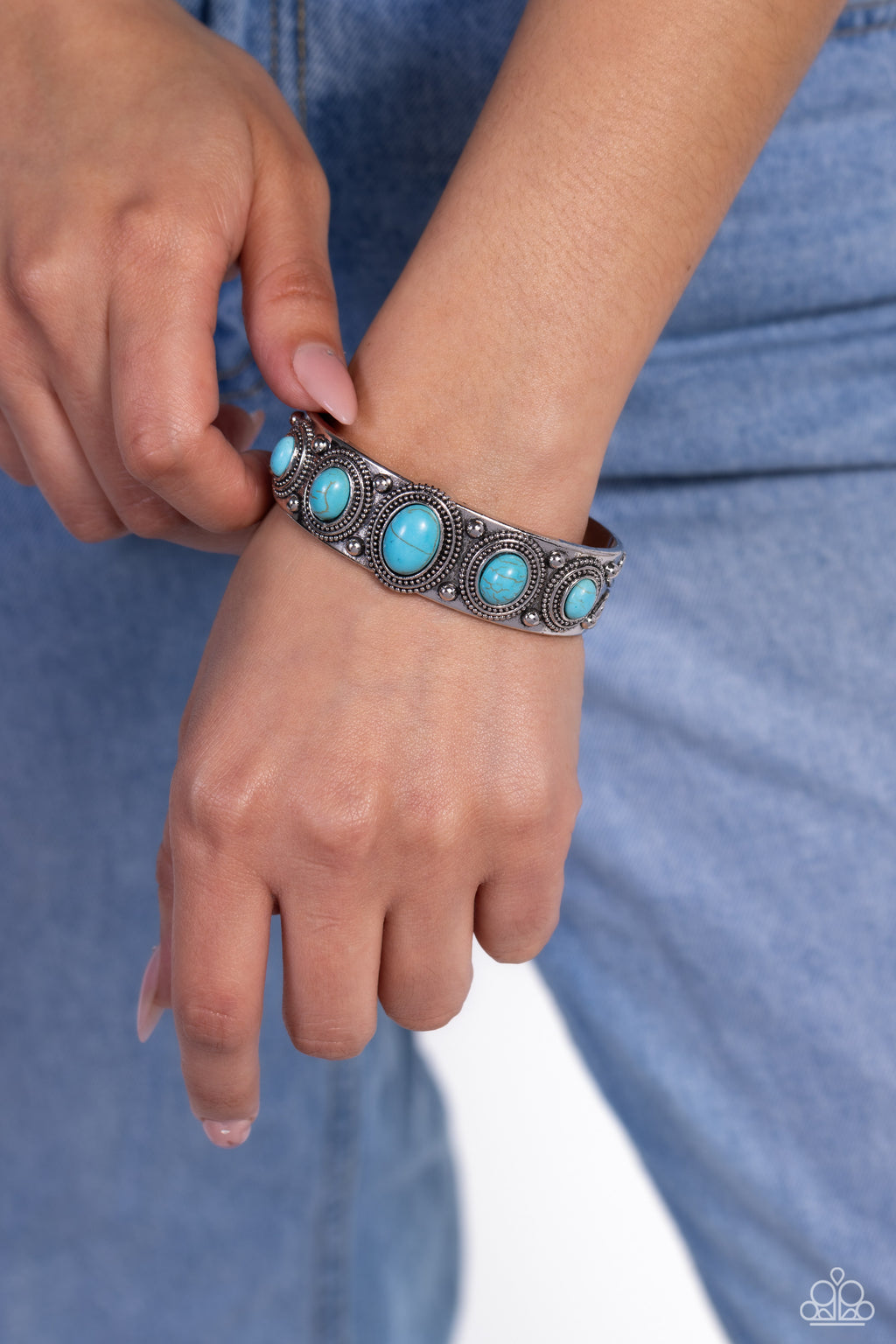 five-dollar-jewelry-mesa-mystery-blue-bracelet-paparazzi-accessories