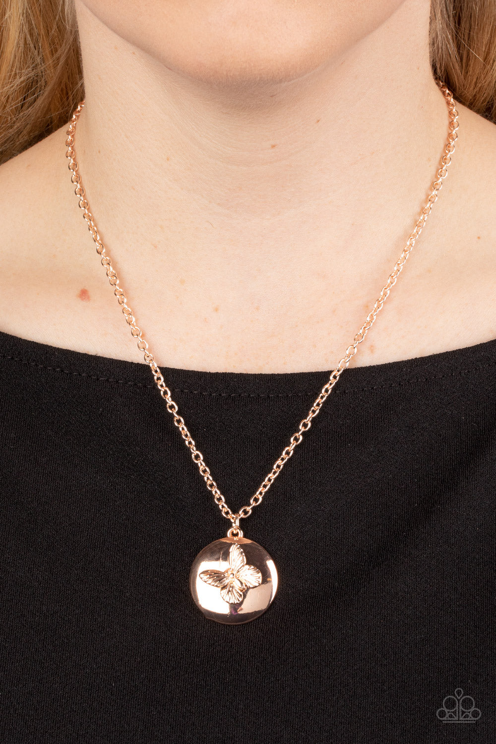 five-dollar-jewelry-monarch-meadow-gold-necklace-paparazzi-accessories