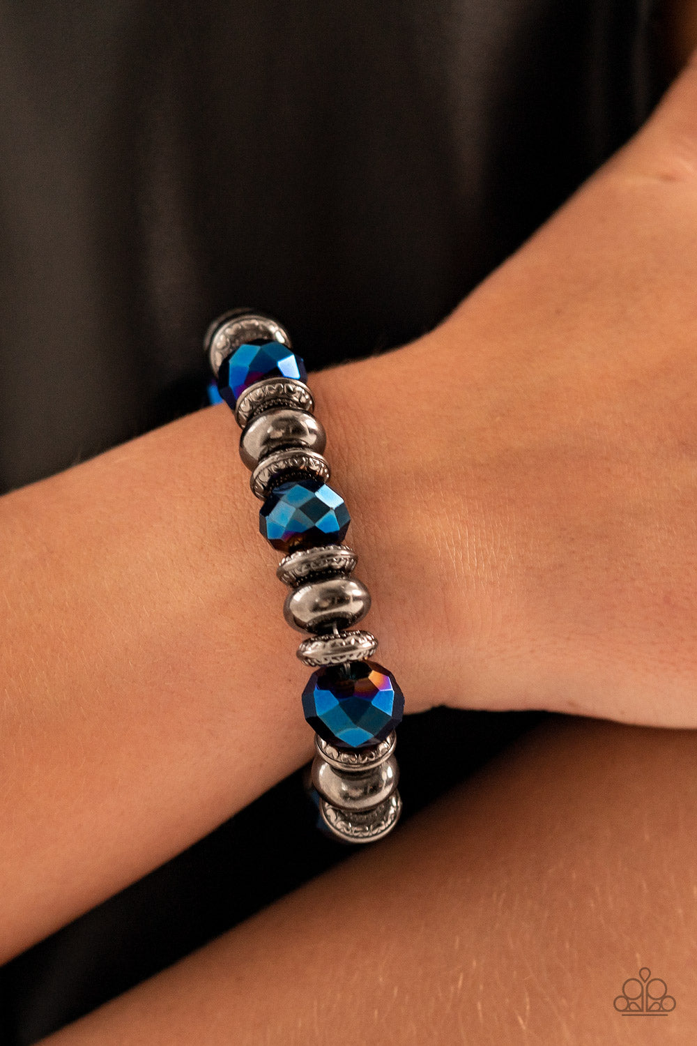 five-dollar-jewelry-power-pose-blue-bracelet-paparazzi-accessories