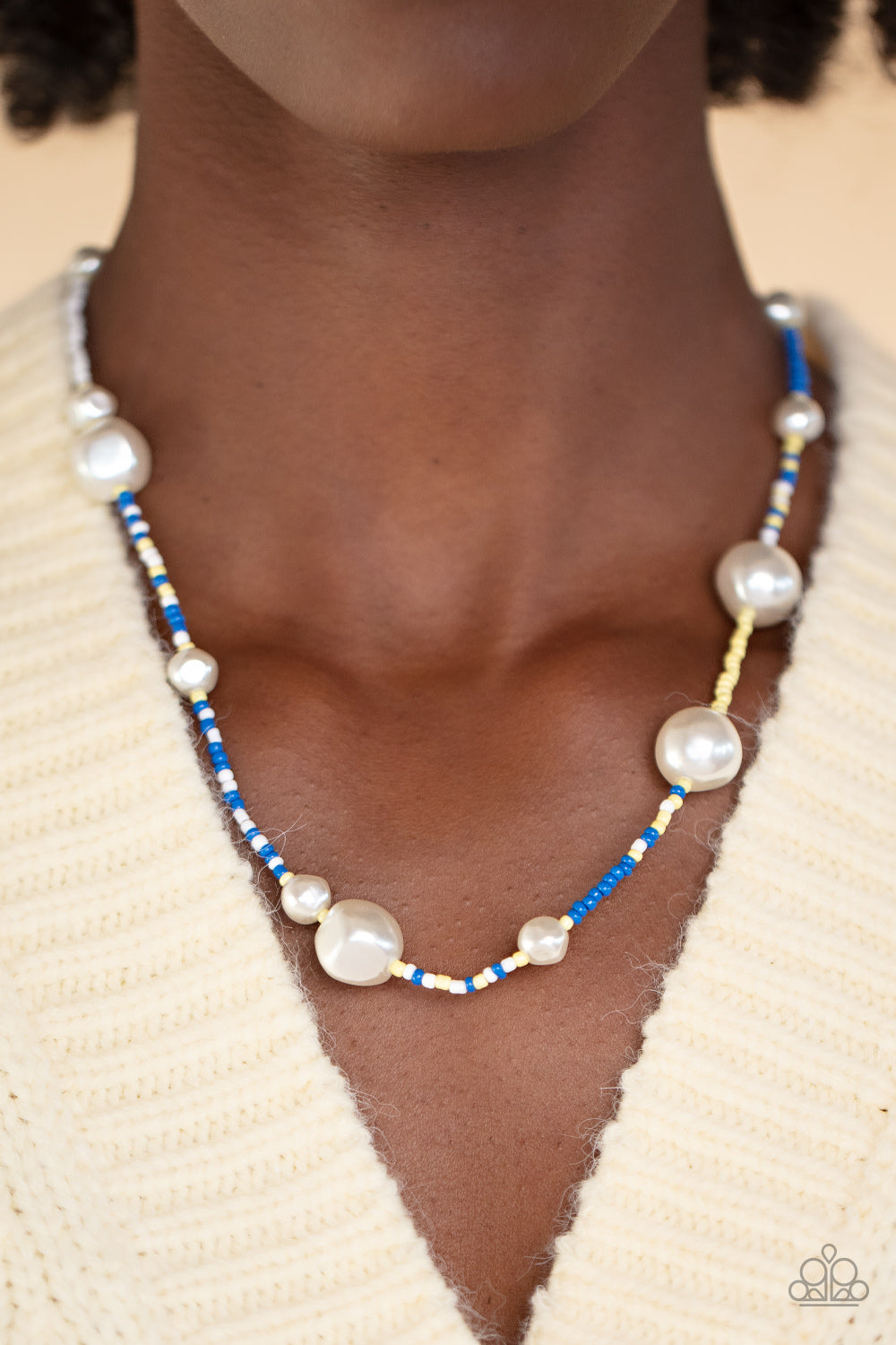 five-dollar-jewelry-modern-marina-blue-necklace-paparazzi-accessories