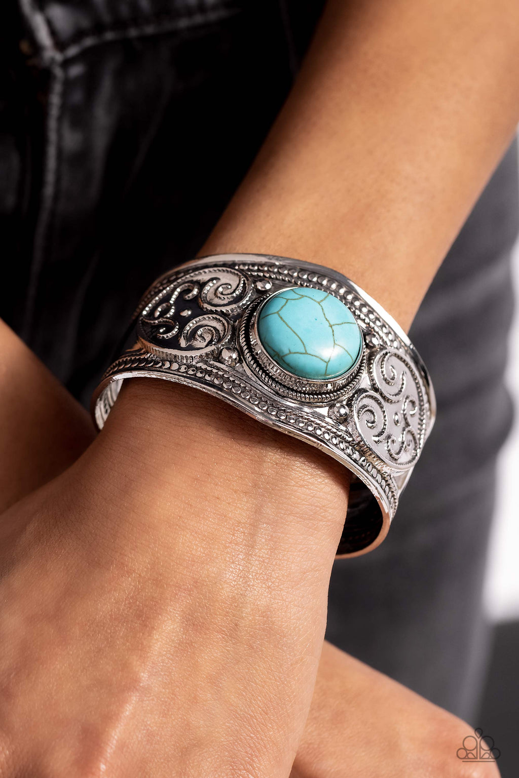 five-dollar-jewelry-prairie-romance-blue-bracelet-paparazzi-accessories