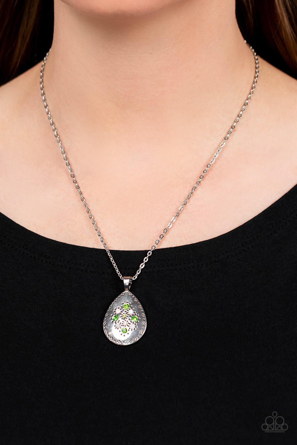 five-dollar-jewelry-cozy-cottage-green-necklace-paparazzi-accessories