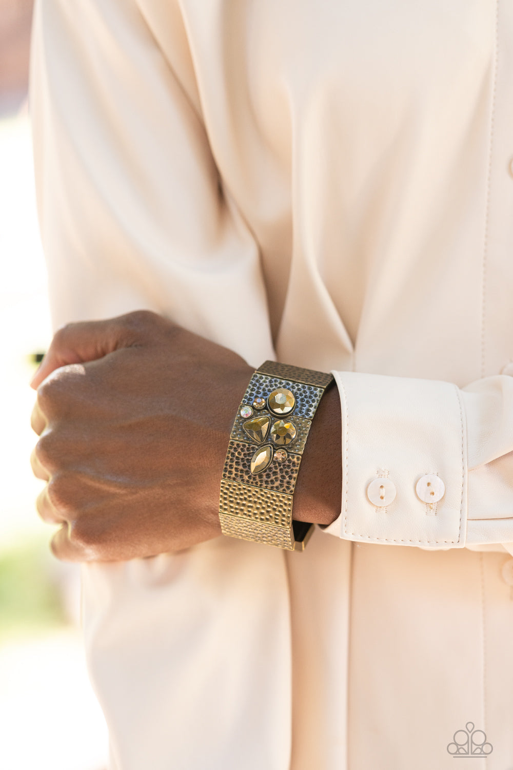 five-dollar-jewelry-flickering-fortune-brass-bracelet-paparazzi-accessories