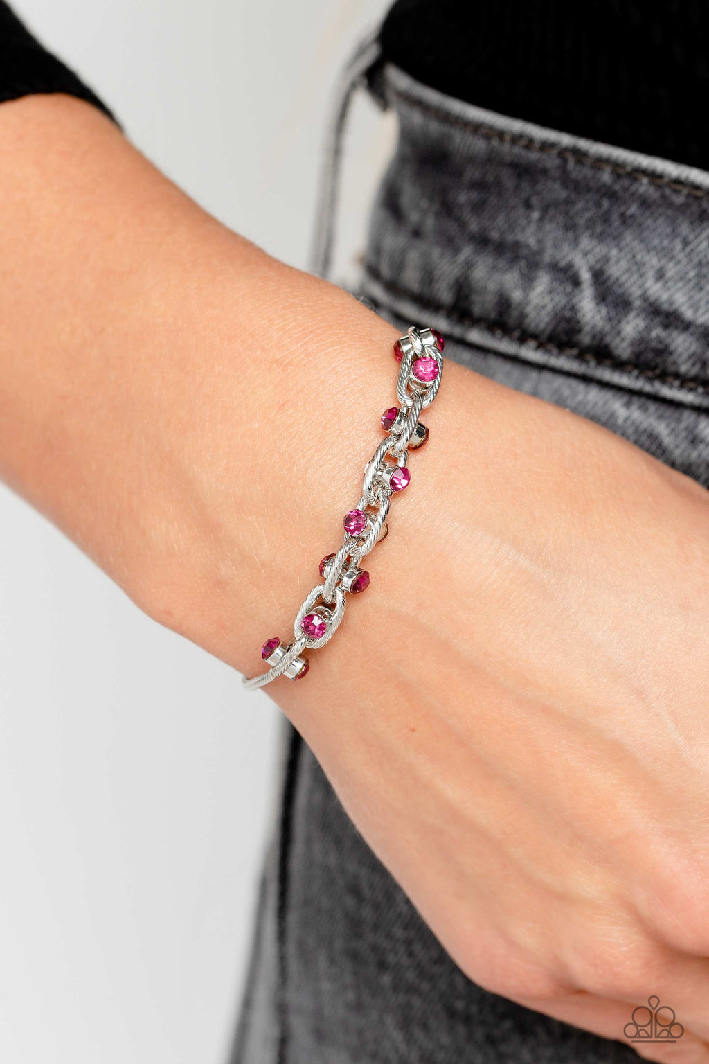 five-dollar-jewelry-intertwined-illusion-pink-bracelet-paparazzi-accessories