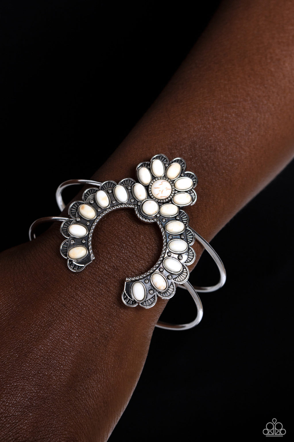 five-dollar-jewelry-zen-play-on-white-bracelet-paparazzi-accessories