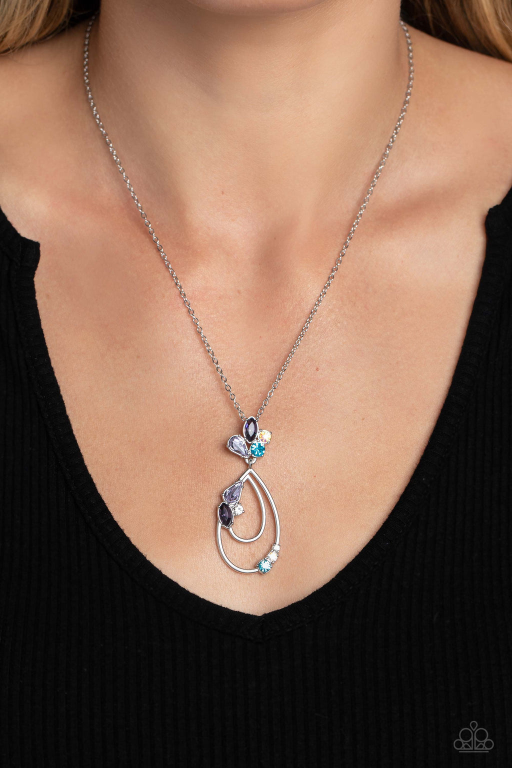 five-dollar-jewelry-sleek-sophistication-purple-necklace-paparazzi-accessories