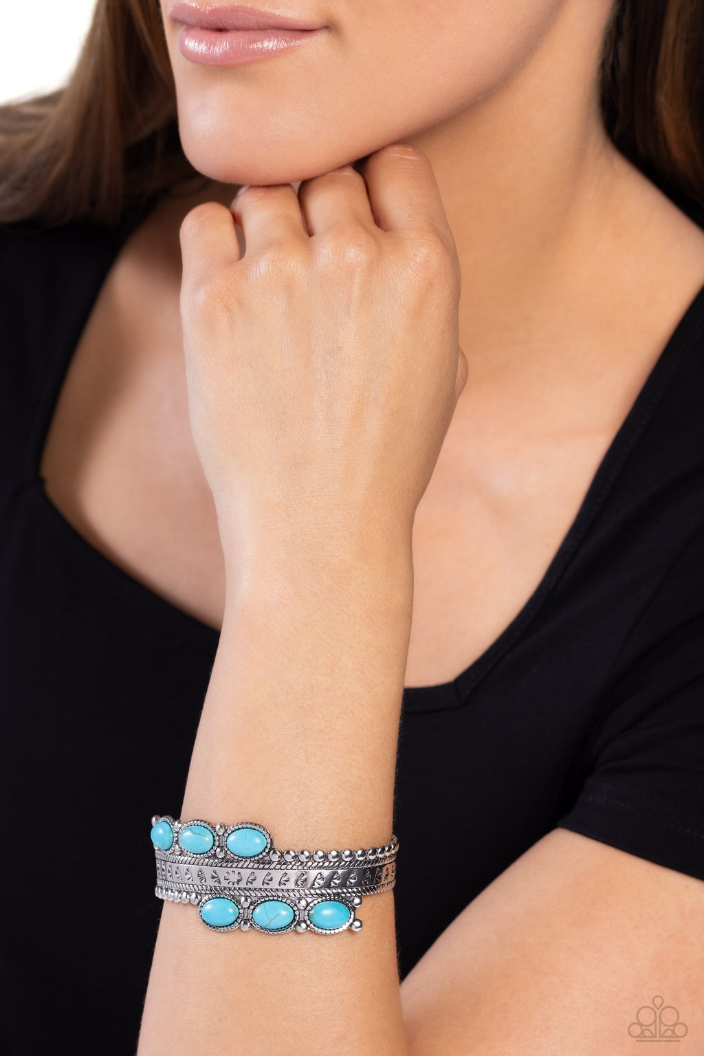 five-dollar-jewelry-a-league-of-their-stone-blue-bracelet-paparazzi-accessories