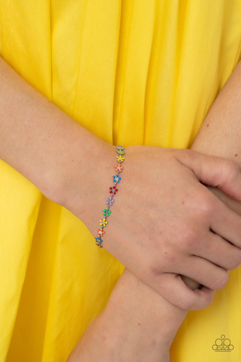 five-dollar-jewelry-courting-flowers-multi-bracelet-paparazzi-accessories
