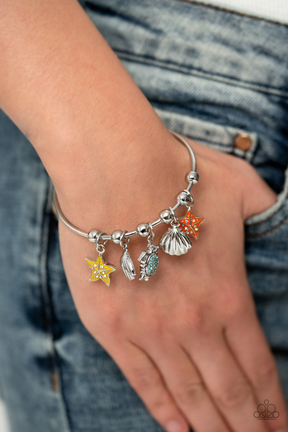 five-dollar-jewelry-swimming-in-shimmer-multi-bracelet-paparazzi-accessories