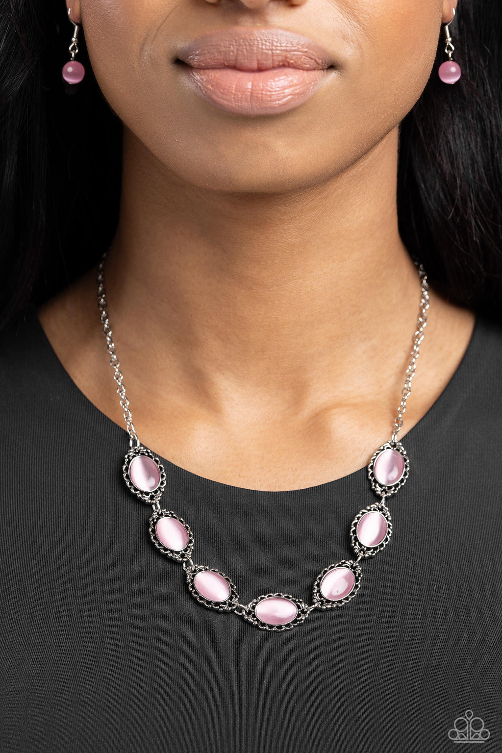 five-dollar-jewelry-framed-in-france-pink-necklace-paparazzi-accessories