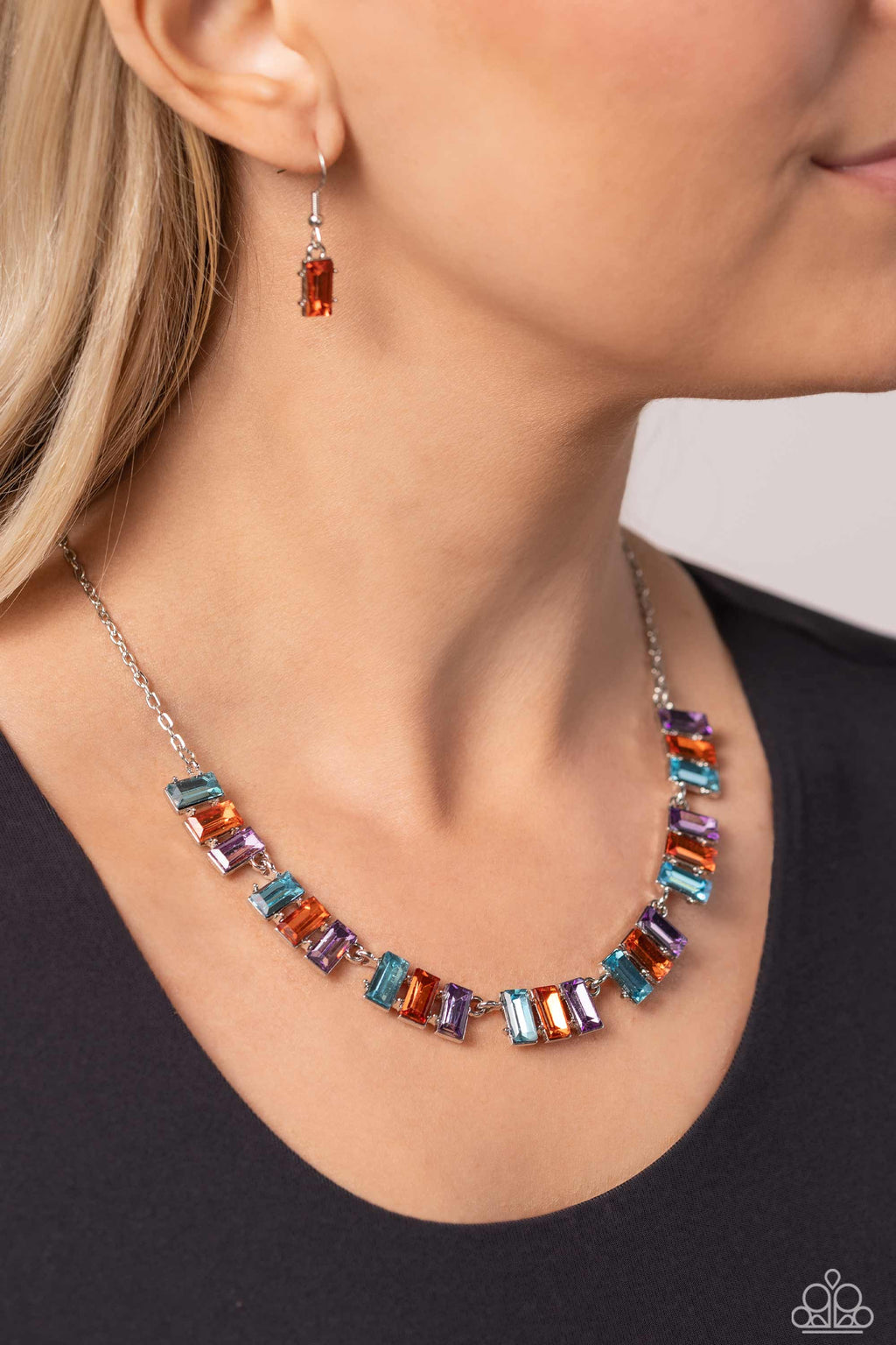 five-dollar-jewelry-elite-emeralds-orange-necklace-paparazzi-accessories
