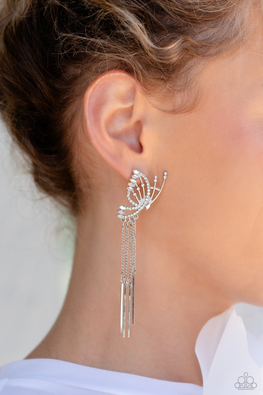five-dollar-jewelry-a-few-of-my-favorite-wings-white-post earrings-paparazzi-accessories