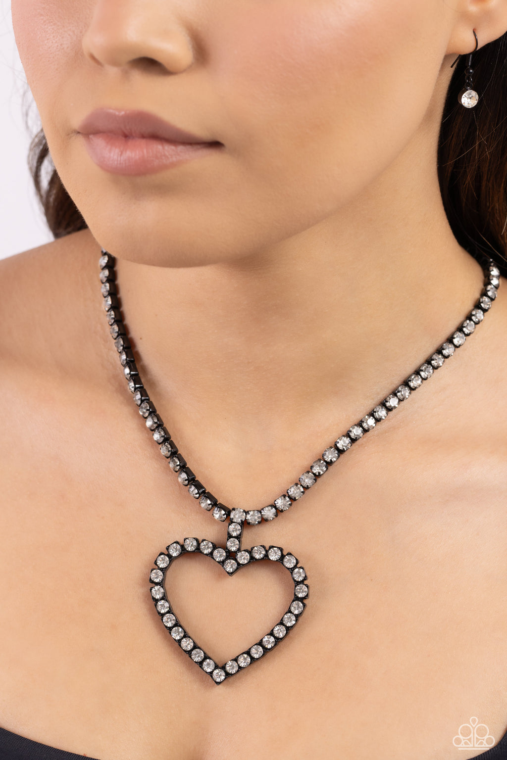 five-dollar-jewelry-flirting-fancy-black-necklace-paparazzi-accessories