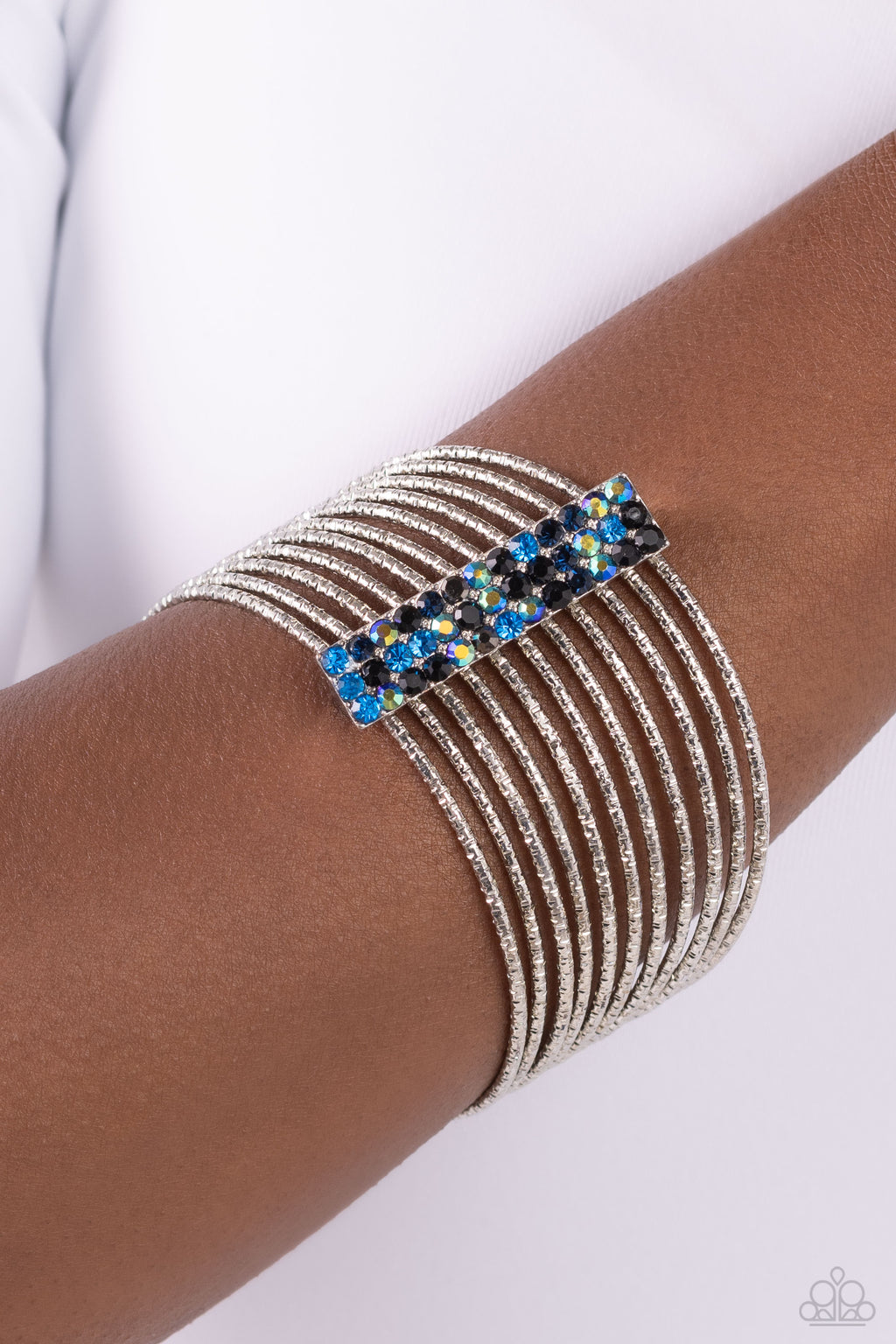 five-dollar-jewelry-shimmery-silhouette-multi-bracelet-paparazzi-accessories