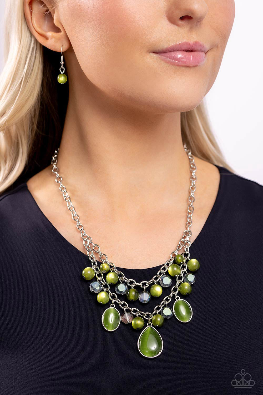 five-dollar-jewelry-dewy-disposition-green-necklace-paparazzi-accessories