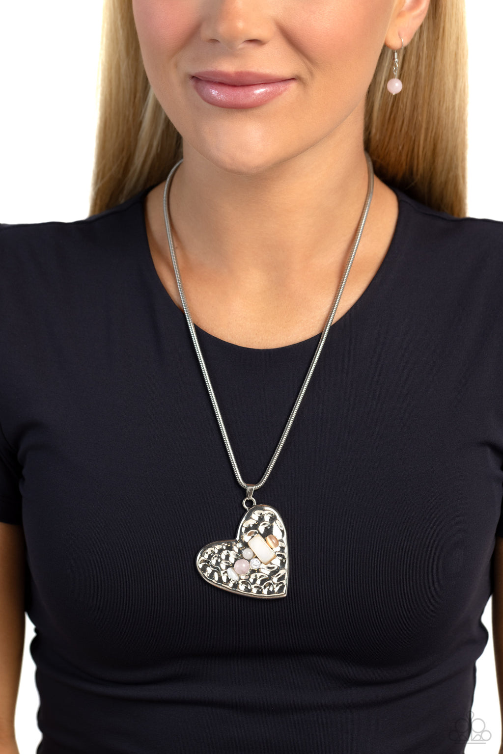 five-dollar-jewelry-tilted-trailblazer-pink-necklace-paparazzi-accessories