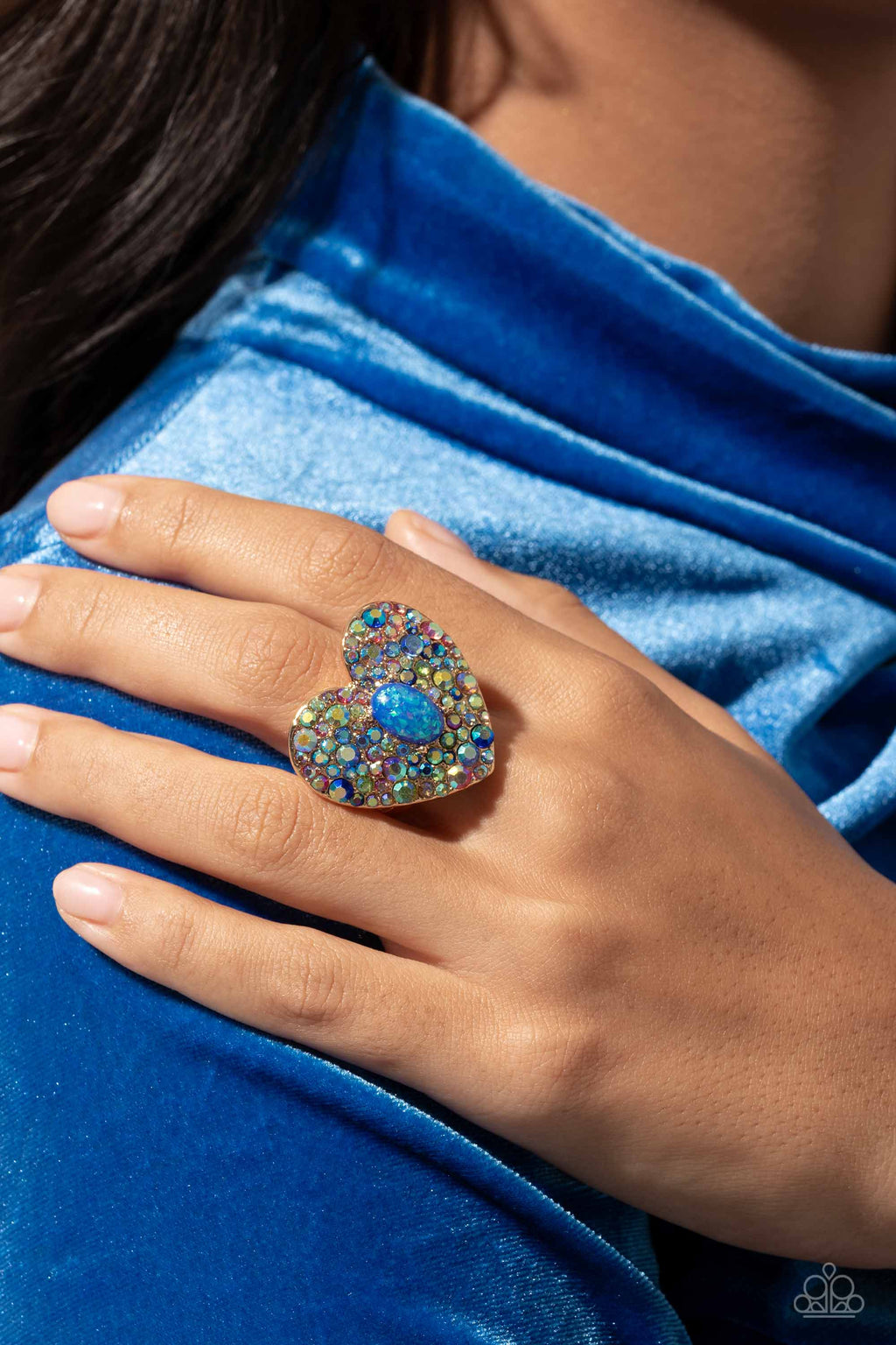 five-dollar-jewelry-bejeweled-beau-blue-ring-paparazzi-accessories