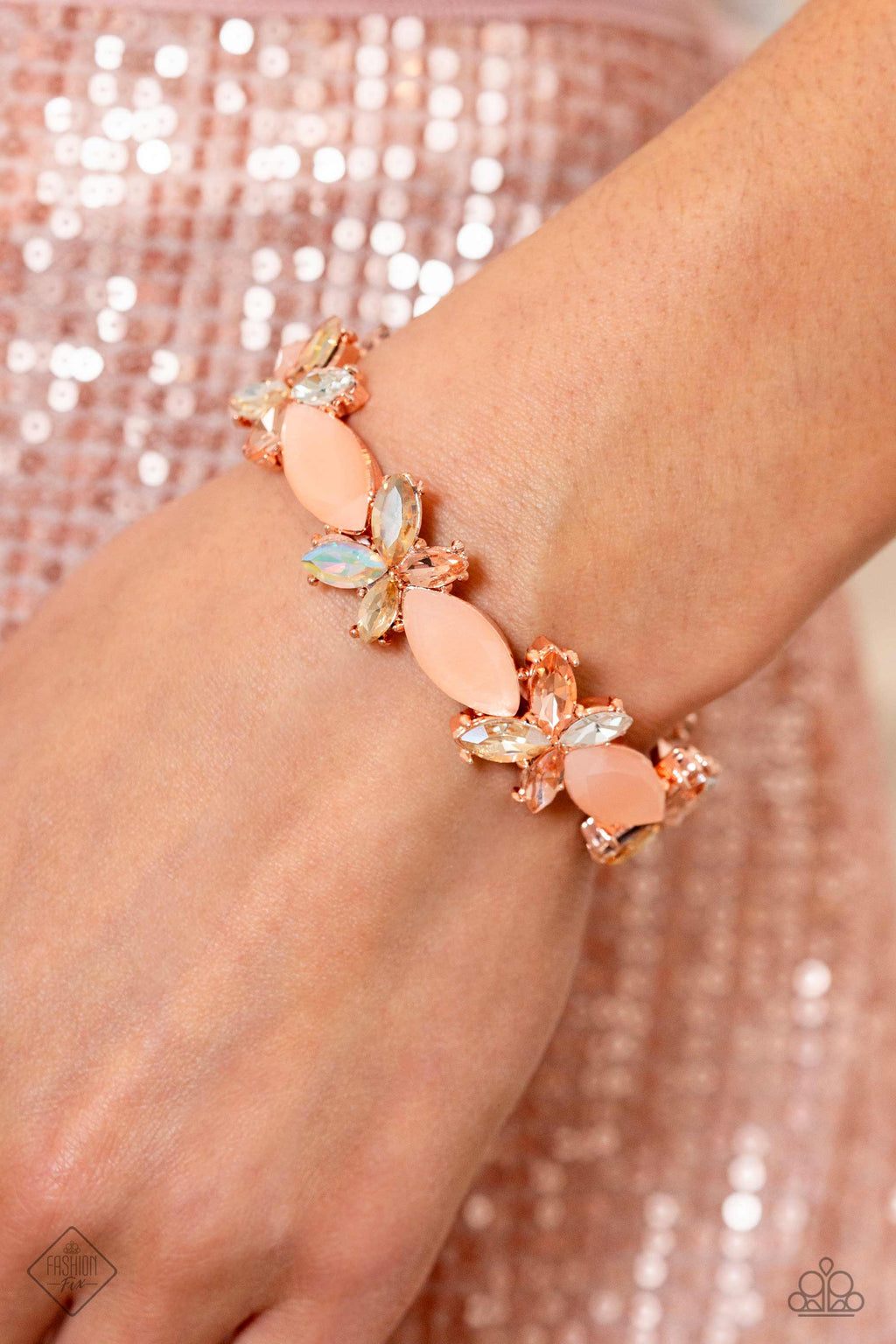 five-dollar-jewelry-soft-hearted-succession-rose-gold-paparazzi-accessories