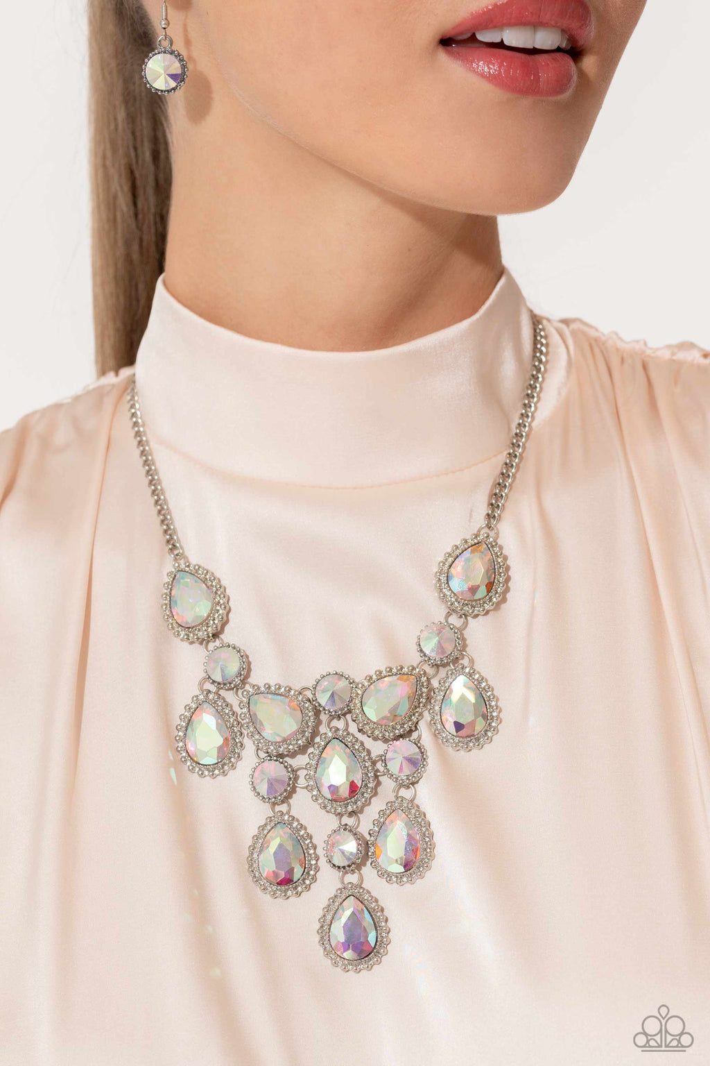 five-dollar-jewelry-dripping-in-dazzle-multi-necklace-paparazzi-accessories