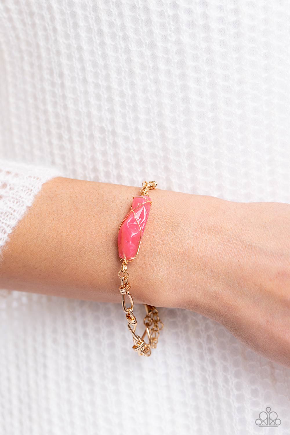 five-dollar-jewelry-whimsically-wrapped-pink-bracelet-paparazzi-accessories