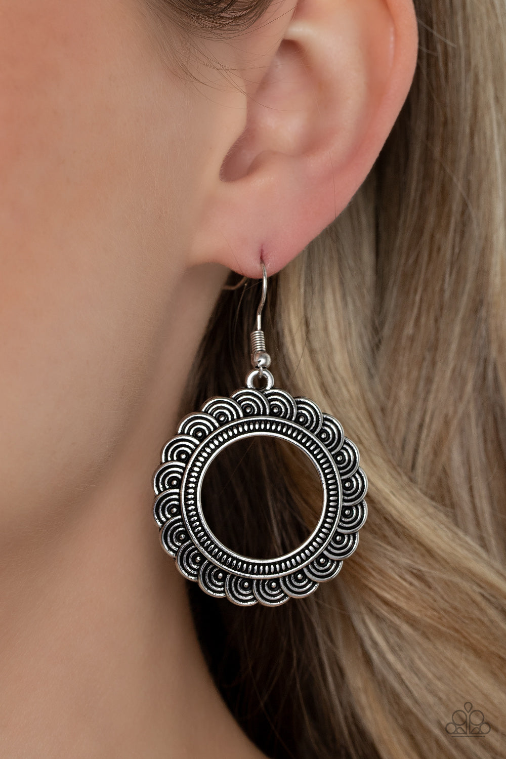 five-dollar-jewelry-mayan-mardi-gras-silver-earrings-paparazzi-accessories