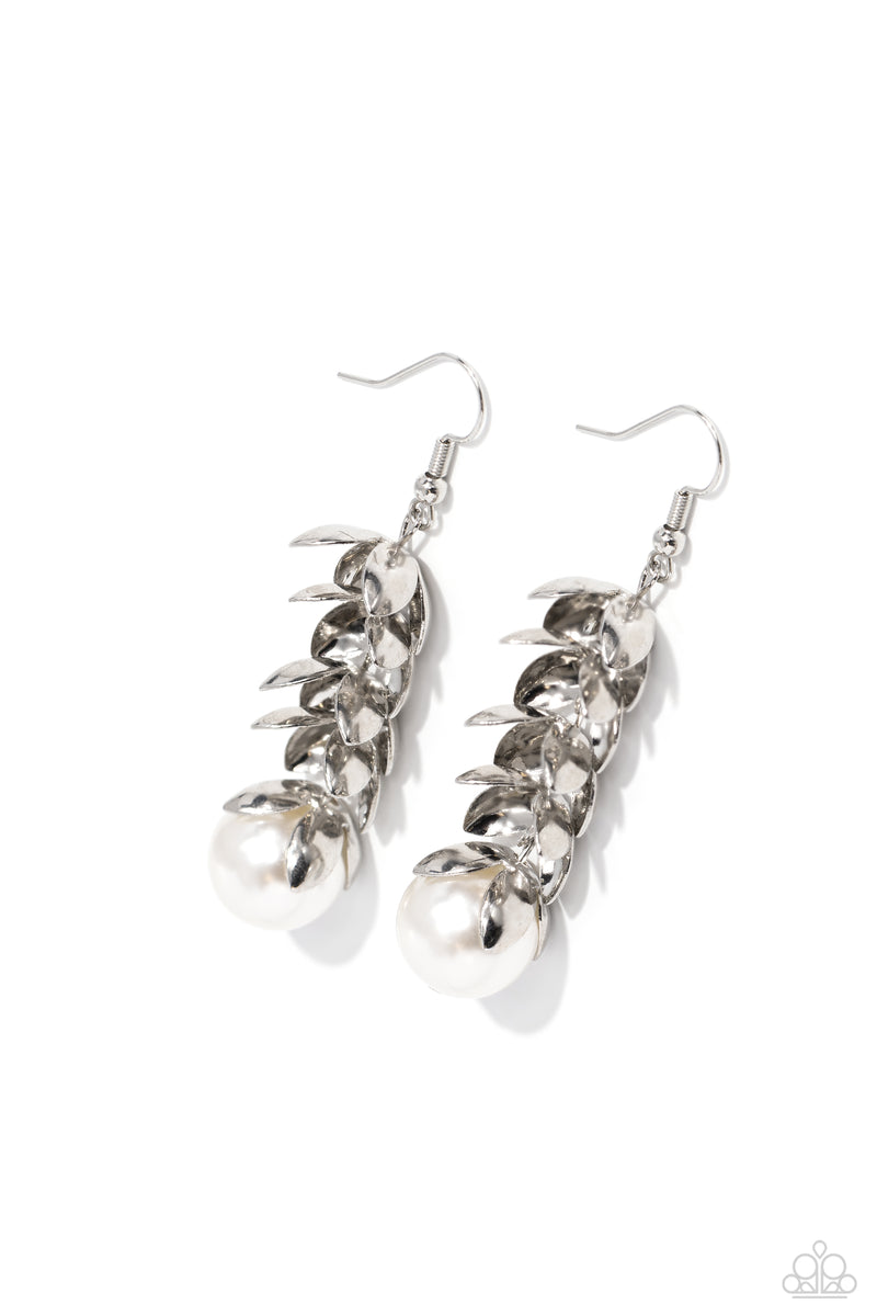 five-dollar-jewelry-ocean-frond-property-white-earrings-paparazzi-accessories