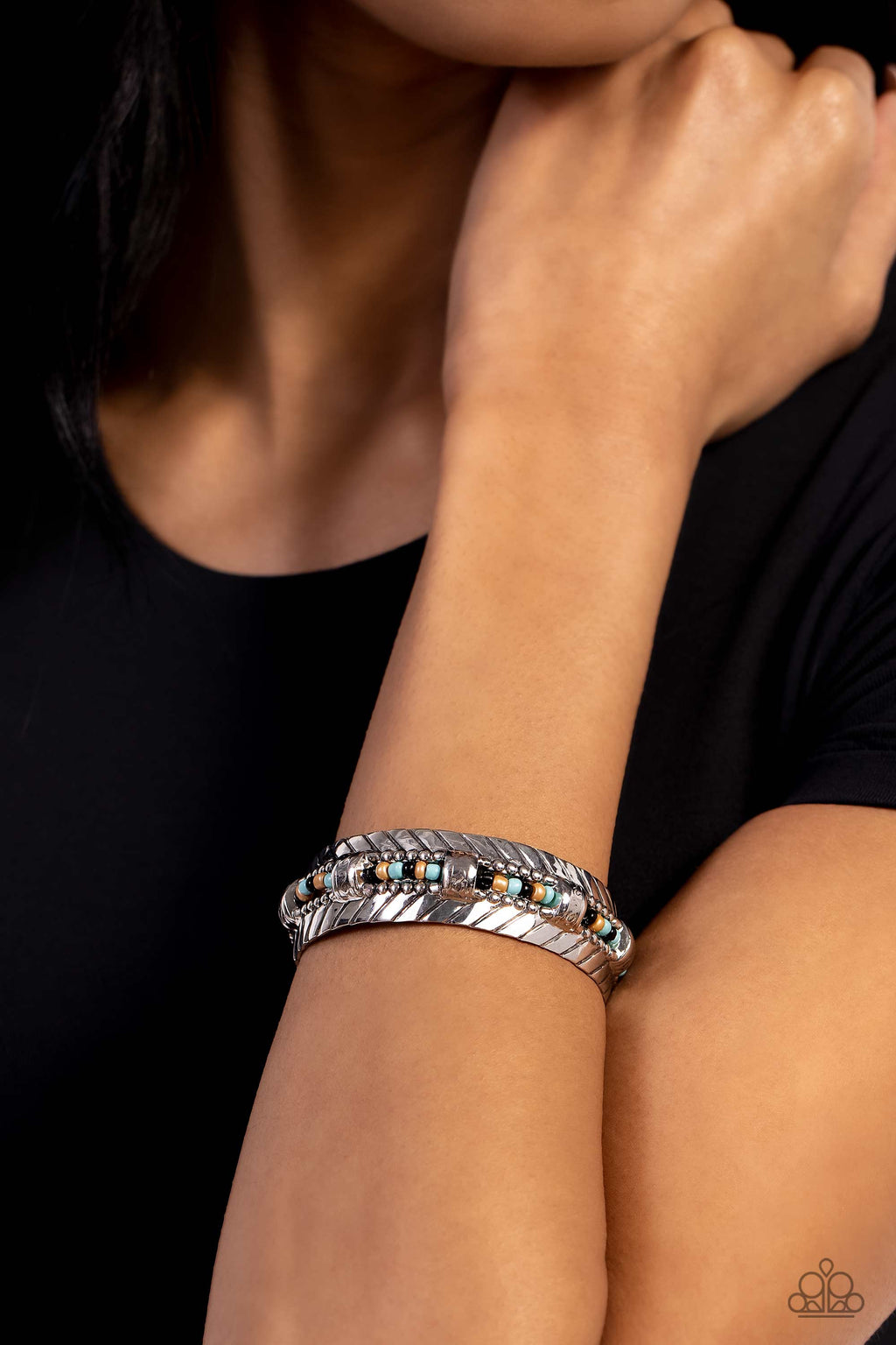 eight-dollar-jewelry-sonoran-scene-multi-bracelet-paparazzi-accessories