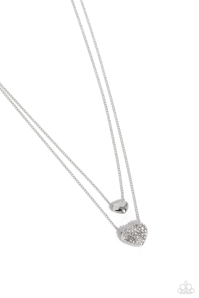 five-dollar-jewelry-mismatched-model-white-necklace-paparazzi-accessories