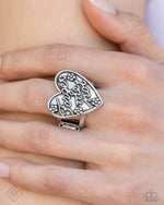 Glimpses of Malibu - Paparazzi Accessories - August 2024