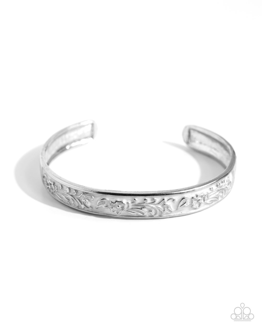 five-dollar-jewelry-vintage-value-white-bracelet-paparazzi-accessories