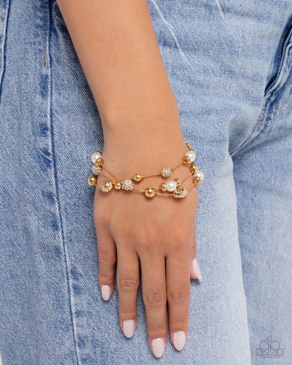 Classy Cruise - Gold Bracelet - Paparazzi Accessories