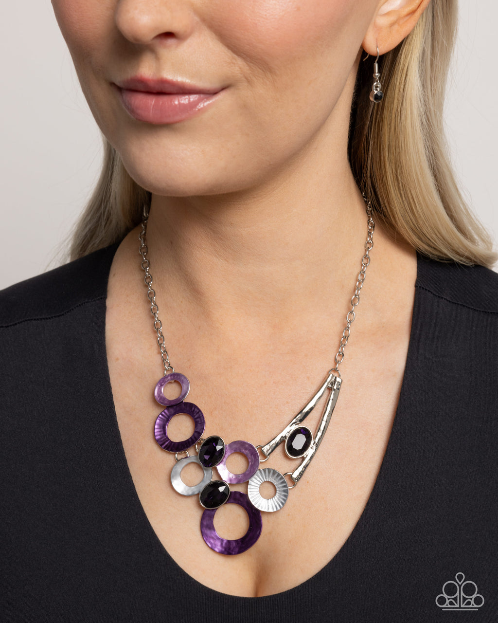 eight-dollar-jewelry-compelling-circles-purple-necklace-paparazzi-accessories
