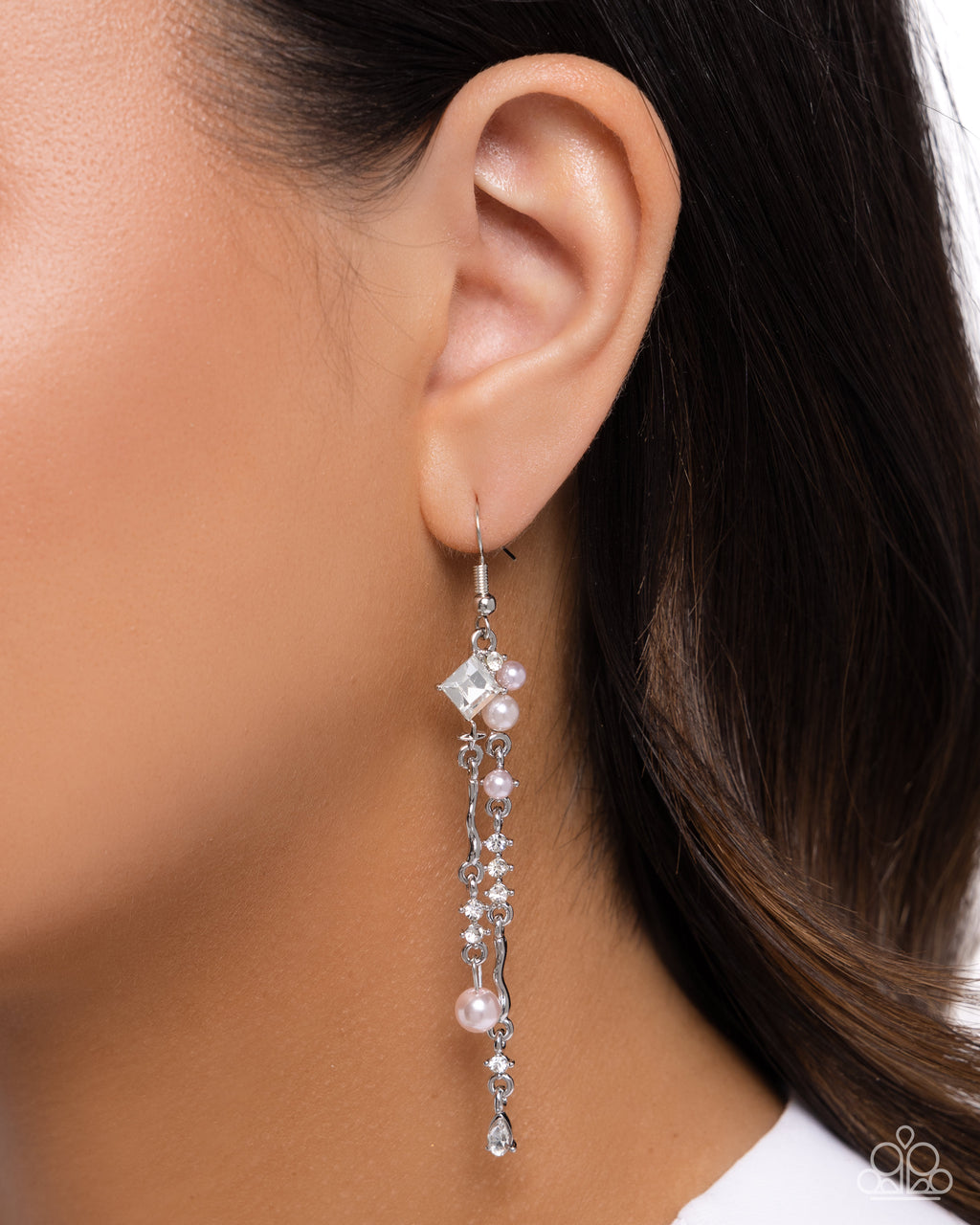 eight-dollar-jewelry-glowing-gamut-pink-earrings-paparazzi-accessories