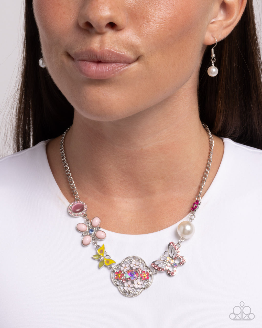 eight-dollar-jewelry-widespread-whimsy-pink-necklace-paparazzi-accessories