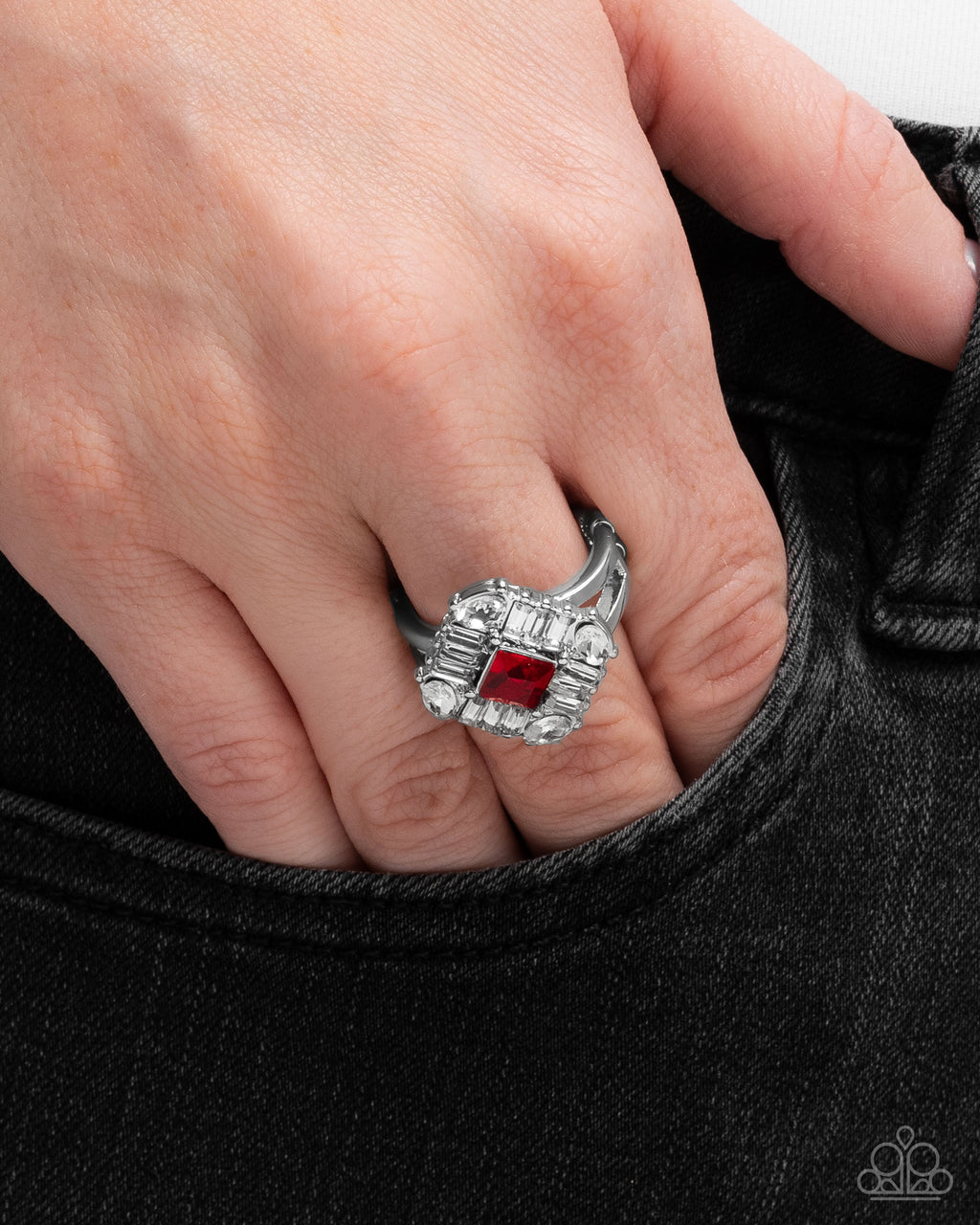 eight-dollar-jewelry-square-formation-red-paparazzi-accessories