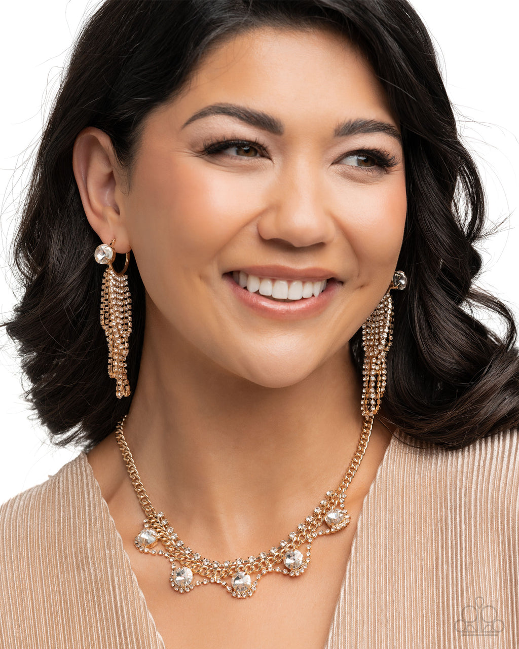 five-dollar-jewelry-complete-look-3215-paparazzi-accessories