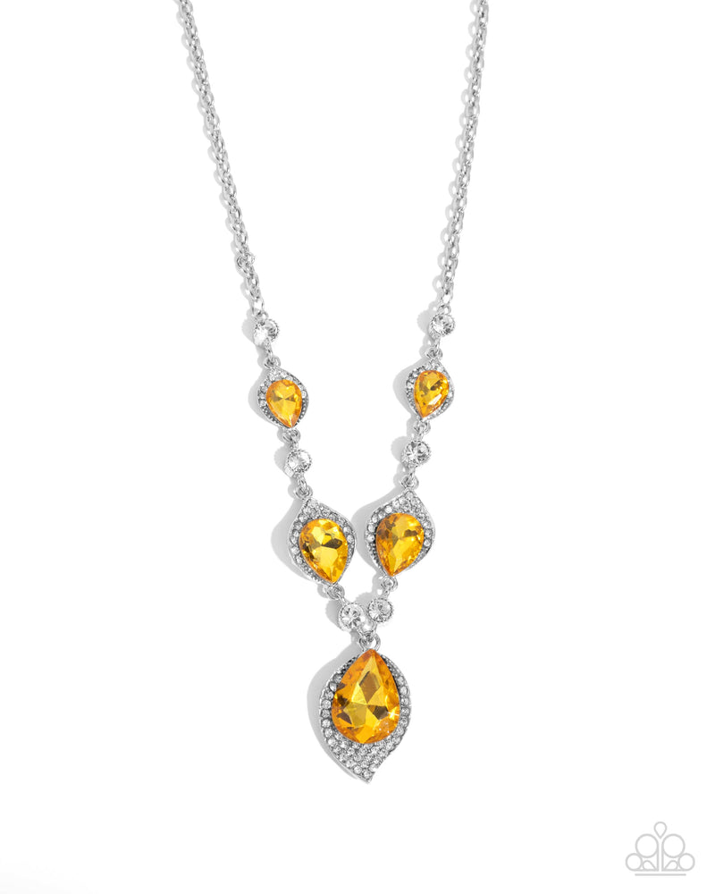 five-dollar-jewelry-spades-of-shimmer-yellow-necklace-paparazzi-accessories